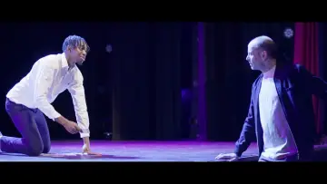Задник до фильму"Kind of Magic" #457265