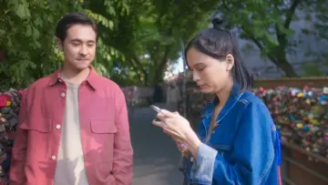 Задник до фільму "Cinta Tak Seindah Drama Korea" #738639