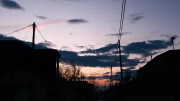 Задник до фільму "γέννημα θρέμμα Δεντροπόταμος" #1107536