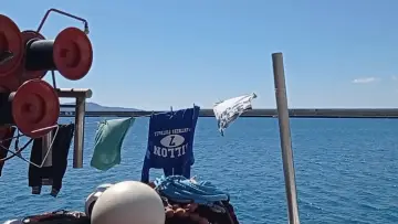 Задник до фільму "Ο εφευρέτης" #1107520