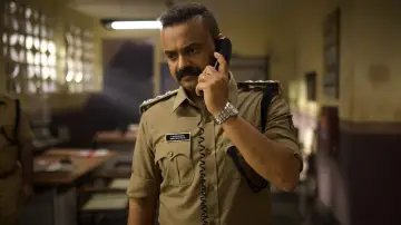 Задник до фильму"ഓഫീസര്‍ ഓണ്‍ ഡ്യൂട്ടി" #836475