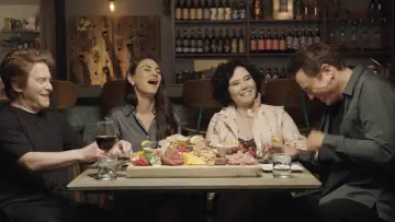 Seth MacFarlane, Mila Kunis, Seth Green & Alex Borstein Talk 25 Years of Family Guy постер