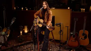 Задник до фильму"Apple Music Live: Kacey Musgraves" #1112619