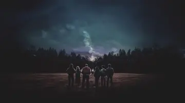 Задник до фільму "All is Fine in 