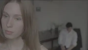 Задник до фильму"All The Lonely People" #489248