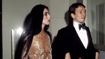 Задник до фильму"Bob Mackie: Naked Illusion" #785157