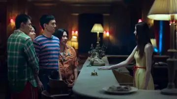 Задник до фильму"404 สุขีนิรันดร์..Run Run" #705348