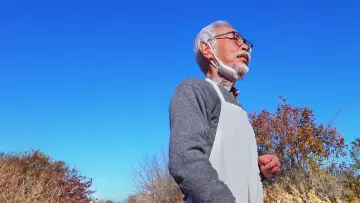 Задник до фильму"宮﨑駿と青サギと… ～「君たちはどう生きるか」への道～" #650431