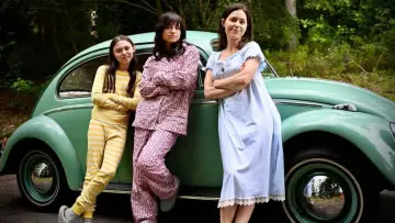 Задник до фільму "Прокляте намисто" #682634