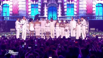 Задник до фильму"Star Academy : Le concert événement" #1204246
