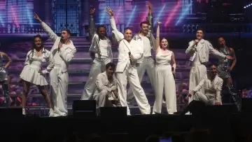 Задник до фильму"Star Academy : Le concert événement" #503869