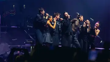 Задник до фильму"Star Academy : Le concert événement" #503870