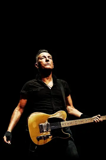 Постер до фільму "Road Diary: Bruce Springsteen and The E Street Band" #738022