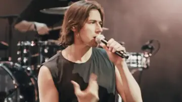 Задник до фильму"Saint DX en concert à We Love Green 2024" #488025