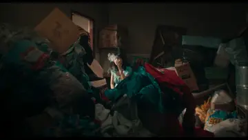 Задник до фильму"threefor100: o ang tamang porma ng pag uukay at iba pang mga bagay-bagay, i think!" #1124337