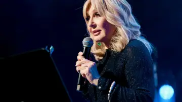 Задник до фільму "Googoosh: Made of Fire" #1122739