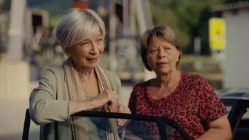 Задник до фильму"Toni und Helene" #737804