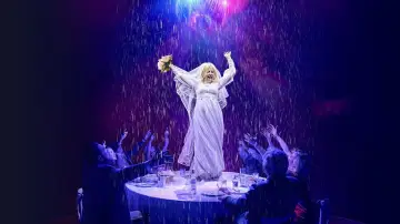 Задник до фільму "National Theatre Live: Till The Stars Come Down" #1138284