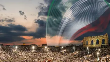 Задник до фильму"La grande Opera Italiana patrimonio dell