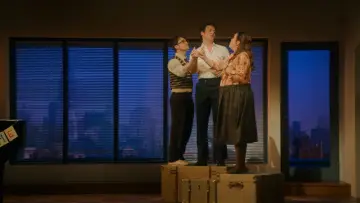 Задник до фильму"Merrily We Roll Along" #548408