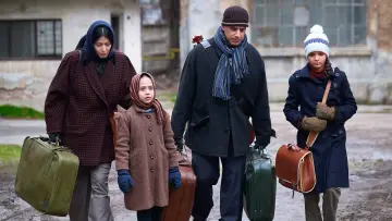 Задник до фильму"Between Borders" #982424