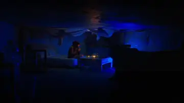 Задник до фільму "The Neon People" #774050