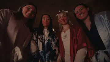 Задник до фільму "Blood Sisters" #922399