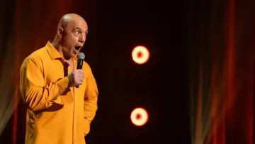Задник до фильму"Joe Rogan: Burn the Boats" #1173761