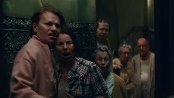 Задник до фильму"Марті Супрім. Геній комбінацій" #508382