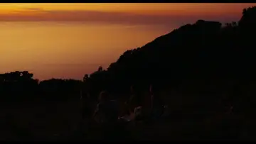Задник до фільму "L