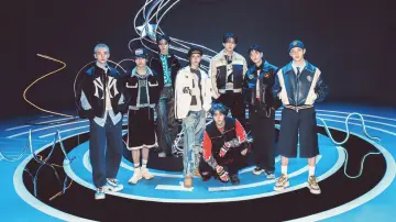 Задник до фильму"Beyond Live — Stray Kids World Tour dominATE in SEOUL" #1191259