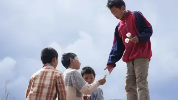 Задник до фильму"月光里的男孩" #542548
