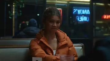 Задник до фильму"Любить не любить" #815451
