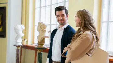 Задник до фильму"Love on the Danube: Royal Getaway" #698612
