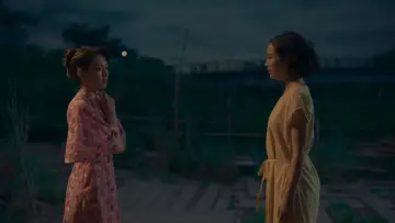 Задник до фільму "遠い山なみの光" #763993