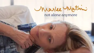 Задник до фільму "Marlee Matlin: Not Alone Anymore" #935097