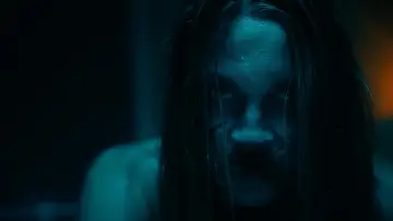 Задник до фильму"The Crucifix: Blood of the Exorcist" #651577