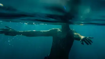 Задник до фильму"At Sea" #786897