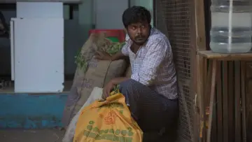 Задник до фильму"குடும்பஸ்தன்" #1167978