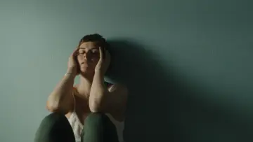 Задник до фильму"Hors d