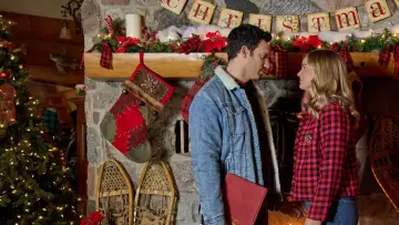 Задник до фильму"Unwrapping Christmas: Olivia