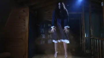 Задник до фильму"Fear Cabin: The Last Weekend of Summer" #942269