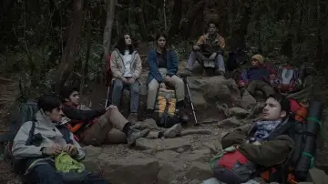 Задник до фильму"Petaka Gunung Gede" #736039