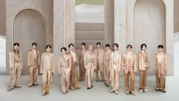 Задник до фільму "SEVENTEEN 