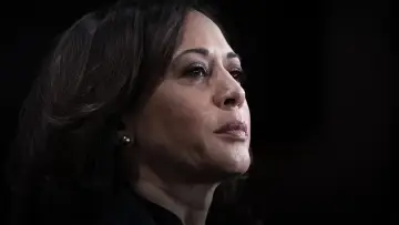 Задник до фильму"The Choice 2024: Harris vs. Trump" #1194956