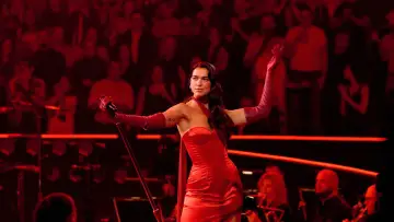 Задник до фильму"An Evening with Dua Lipa" #681972