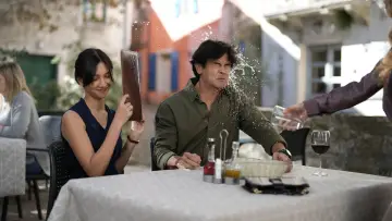Задник до фильму"Sore: Istri Dari Masa Depan" #523678