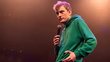 Задник до фильму"James Acaster: Hecklers Welcome" #681923