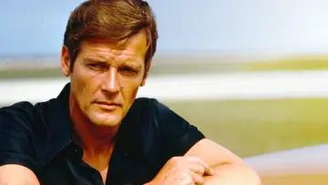 Задник до фильму"From Roger Moore with Love" #704275