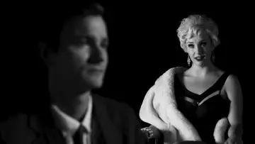 Задник до фильму"Stella Stevens: The Last Starlet" #1151149